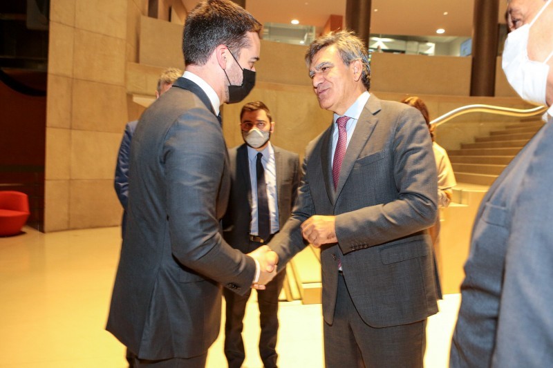 Na visita à matriz do Santander, Leite foi recebido pelo CEO Global, José Antonio Álvarez