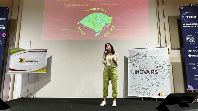 Secretária Simone Stülp abordou planejamento estratégico da Sict na abertura do evento