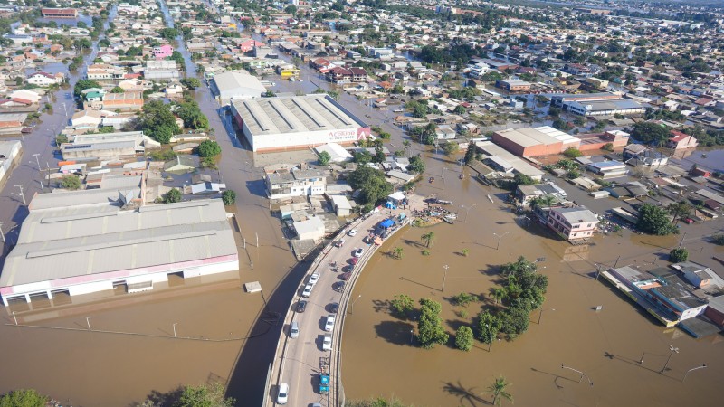 Foto área mostrando o alagamento de vias de  Porto Alegre e Região Metropolitana. 