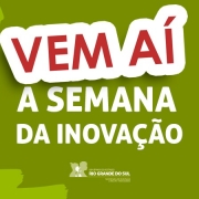 A imagem contém a mensagem:

"VEM AÍ A SEMANA DA INOVAÇÃO"
Abaixo, há a instrução: "Arraste para o lado!"

No canto inferior, o logo do Governo do Estado do Rio Grande do Sul, juntamente com a menção à Secretaria de Inovação, Ciência e Tecnologia, aparece sobre um fundo verde com design abstrato.