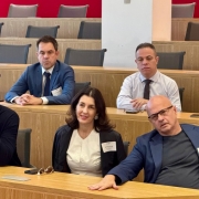A titular da Sict, Simone Stülp, participou da agenda no campus de pós-graduação e pesquisa da instituição, em Nova York