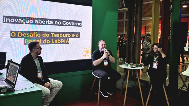 Painel sobre inovação aberta