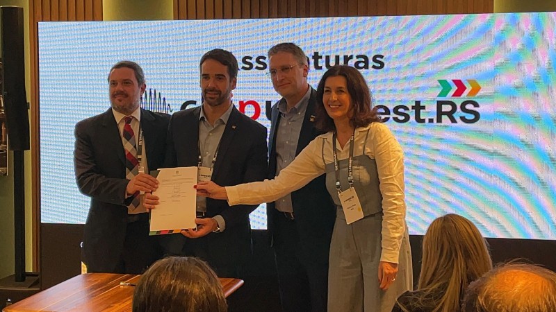 Assinaturas ocorreram durante inauguração do escritório da Invest RS em São Paulo