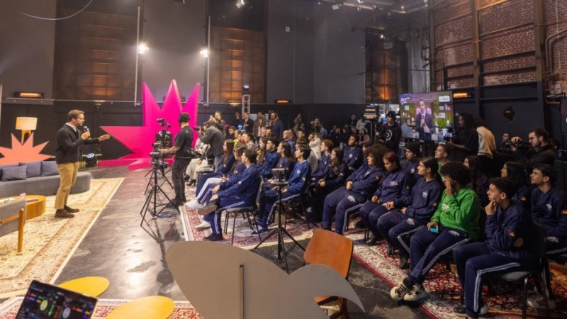 Encontro debateu import&acirc;ncia da escola e buscou estimular protagonismo juvenil diante das transforma&ccedil;&otilde;es tecnol&oacute;gicas